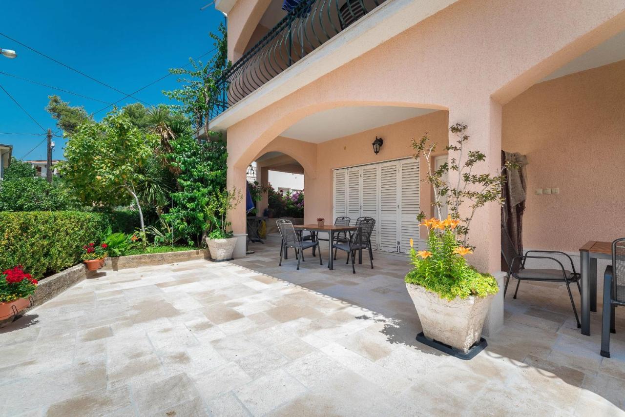 Apartments Ivanka Okrug Gornji Exterior photo